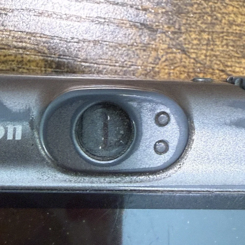 Canon PowerShot A590  8.0MP Digital Camera For Parts or Repair‎ *See Description